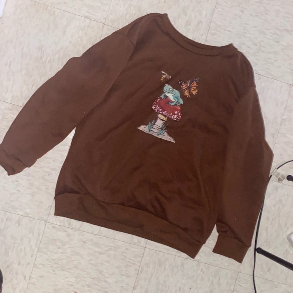 SHEIN Mushroom Frog Butterfly Bee Sweatshirt